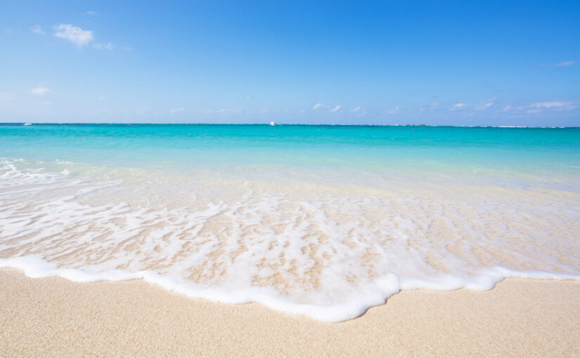 夏の沖縄旅行で絶対に行きたい！沖縄本島にある魅力的なビーチ